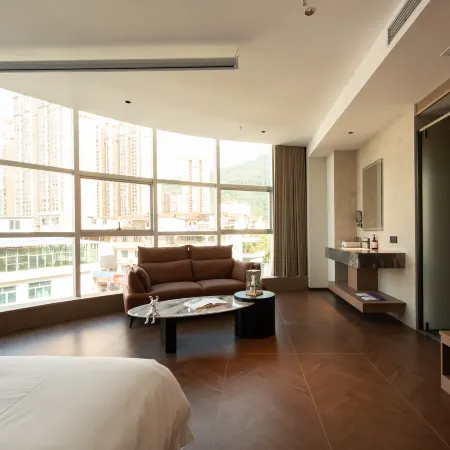 Tianyue Hotel (Longli County Mingmen Times Square)