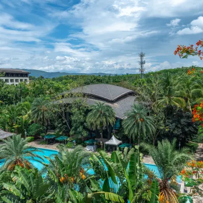 Pullman Xishuangbanna Resort Hotels near Sunac Xishuangbanna Resort