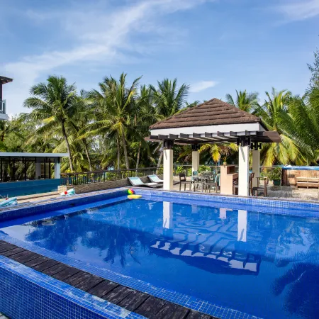 Crown Regency Beach Resort