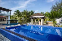 Crown Regency Beach Resort - View biển