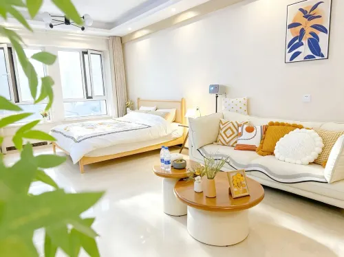 Cat Cat Homestay (Heze Vocational College Royal Academy Branch)