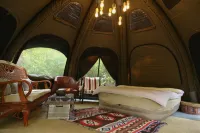 Shennv Valley Camping Hotel - parkir