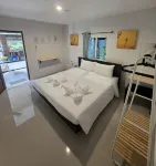Monkey House Hostel Koh Samui - Rooftop Pools