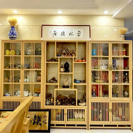 Zhuolin Hotel