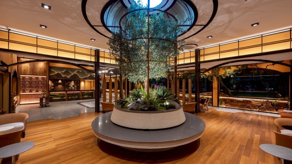 Holiday Garden Hotel & Resort