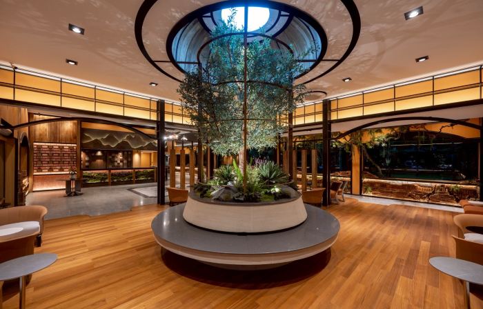 Holiday Garden Hotel & Resort