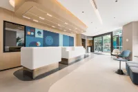 Homeinn · neo Hotel (Shanghai Wujiaochang Subway Station) - Parkplatz