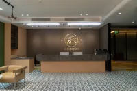 Yunshi Chunxiao Hotel (Shenzhen Liutang Subway Station) - parking