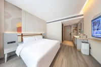 Home inn Business Hotel(Ruogu Lanmo Line Branch) - parking