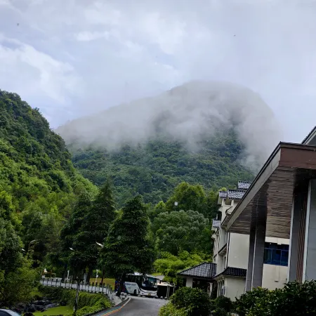 Jiulongshan Resort Hotel
