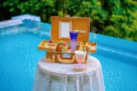 An Lauan Anlan · Nanhu Xu Infinity Pool Lakeview Boutique Stay (Panzhou Nanhu Park) - piscina