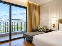Gold Dream View Da Nang - Beach