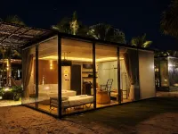 Mirror Mirror Hotel Cafe & Restaurant Hotel in zona Spiaggia Suan Son