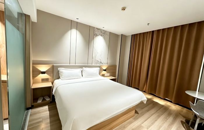 Lejia Hotel (Bazhou Shengfang International Furniture Expo City)