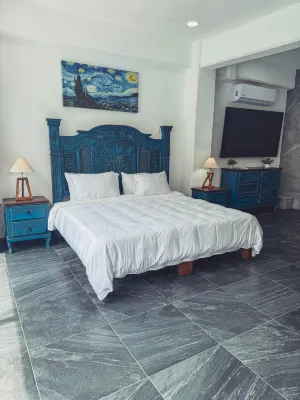 Private Vacation Villa Puerto Vallarta sleeps 24 -  case vacanza in affitto