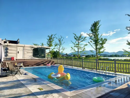 Floral Hotel · Accompany the summer Hotel - Pool