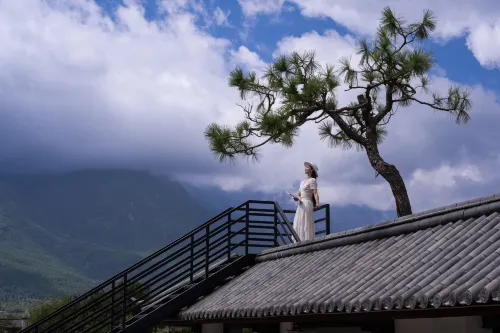 Golden Sunrise Mountain · LAYOO · Dongba Garden Snow Mountain Resort (Baisha Ancient Town Branch) - 4-نجوم