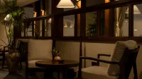 โรงแรมยูนิธ - ที่มีบาร์
