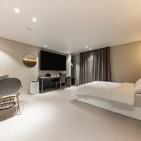 HOTELIUM
