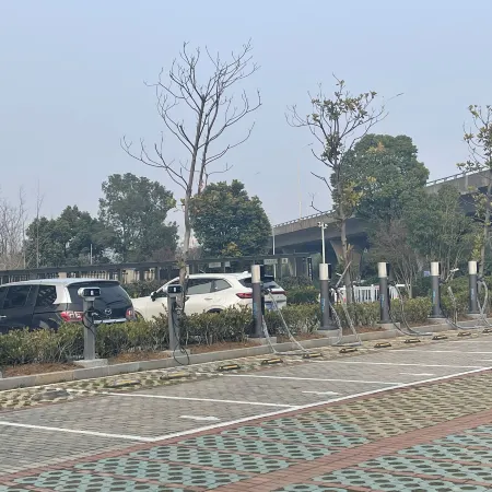 Vienna International Hotel (Anqing Wuyue Plaza)