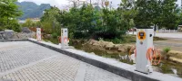 Mi luo tuo Hotels & Resorts - parking