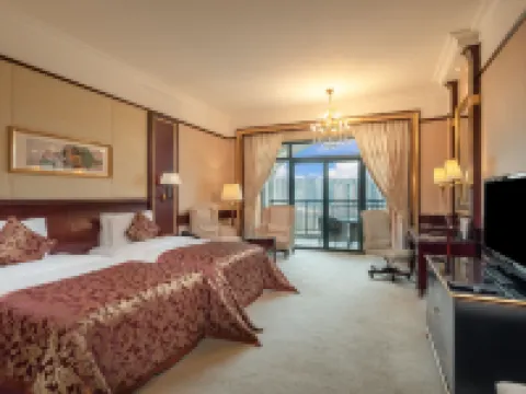 Evergrande World MICE Center Hotel di Jintang County