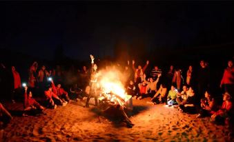 Dunhuang Louming House - Desert Luxury Starry Sky Camp