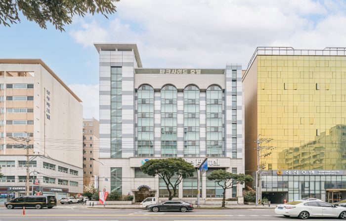 Jeju Parkside Tourist Hotel