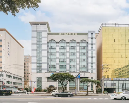 Jeju Parkside Tourist Hotel Hotels near Halla Library