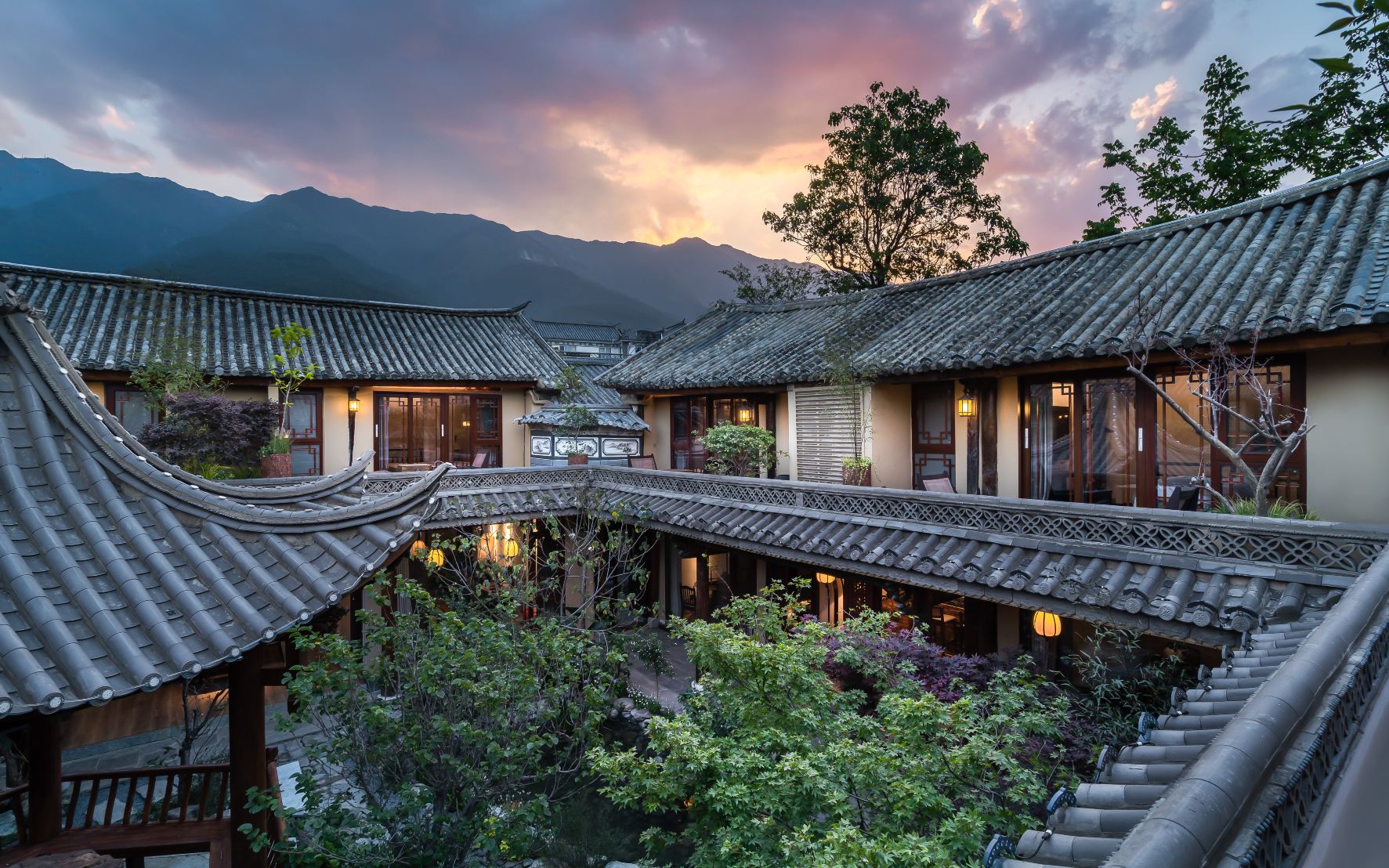 411 รีวิวของYupin ·villa pagoda ancient courtyard (Dali Santa Cangshan ...