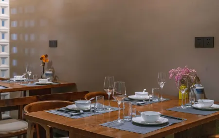 jianheqiyuan Отели рядом с достопримечательностью «Tianchi Pond»