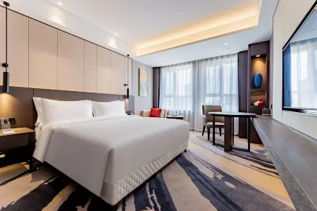 Ramada Bayonne Hotel