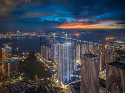 Maison New Century Hotel Xiashan Zhanjiang Hotel in zona Xiashan Stadium