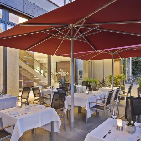 Meliá Düsseldorf Отели рядом с достопримечательностью «Музей Кунст Паласт»
