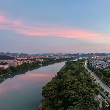 City Riverview Hotel (Guilin North High-speed Railway Station Wanda)