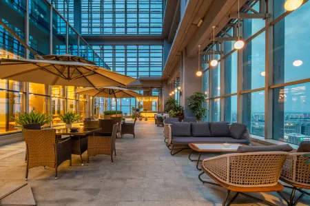 Atour Hotel Wuxi Coastal City Отели рядом с достопримечательностью «HeZhenLiang Yu AoLinPiKe ChenLieGuan»