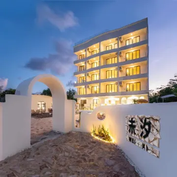 Weizhou Island Weiqi Light Luxury Seaview Holiday Homestay (Dishui Danping Branch) Отели рядом с достопримечательностью «Moon Square»