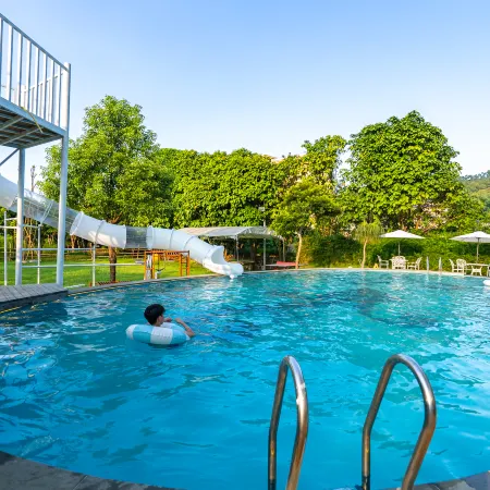 Longmen Nankunshan Nature Valley Hot Spring Hotel