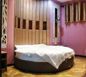Zalantun Four Seasons Spring Hotel - Pet Friendly