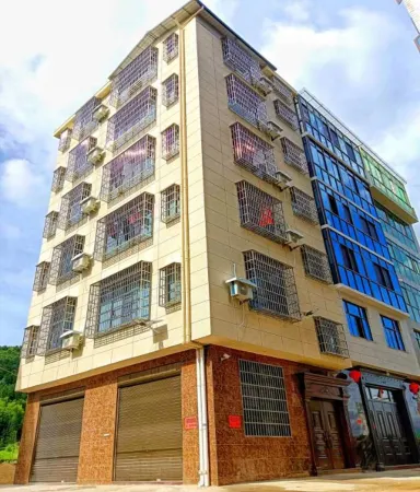 Yingkejv Homestay Отели рядом с достопримечательностью «Jiulongji Waterfall»