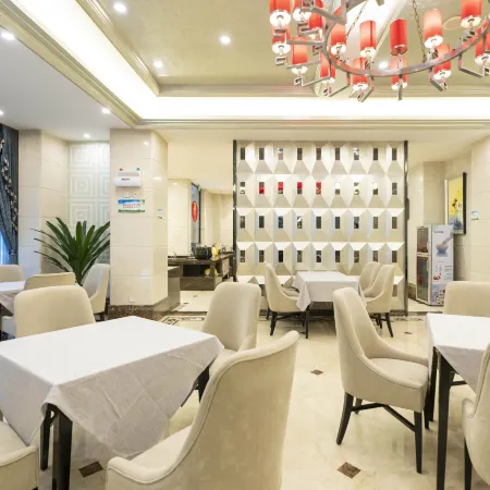 Polka Hotel