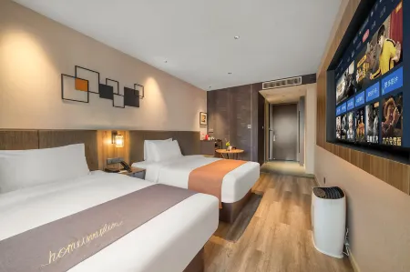 Homeinn Plus Hotel (Chongqing Liziba Niujiaotuo Light Rail Station)