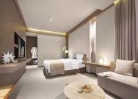Wanning Moye Homestay (Riyuewan Surfing Store)