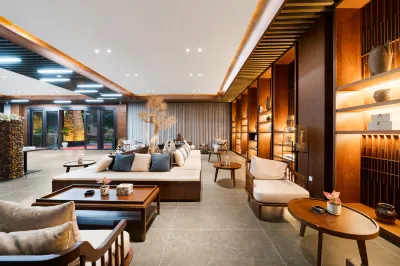 SECLUSION BAI HE  HOTEL Hotels near Pingzhuang Han Dynasty Tombs