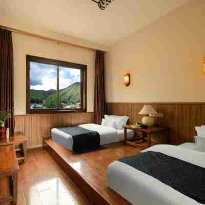 康定黑青稞莊園（新都橋店） Rooms