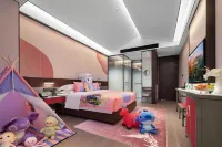 모상 라이트 럭셔리 호텔(이창쯔구이싼샤이민박물관) 항구 여객 터미널 주변 호텔