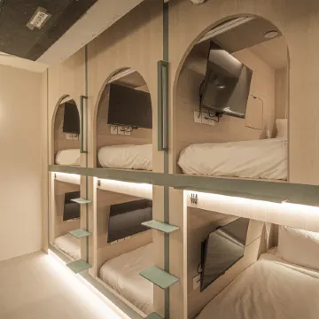 Jyu Capsule Hotel Отели рядом с достопримечательностью «Марина-Бэй»