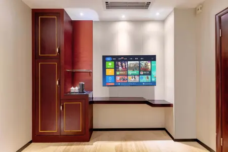 Chunhuiyuan Hotel (Shantou Highspeed Railway Station)