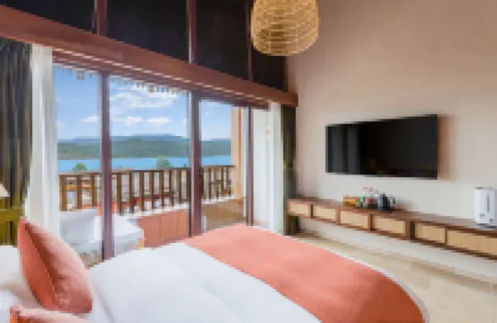 瀘沽湖枕丘民宿（蒗放碼頭店）