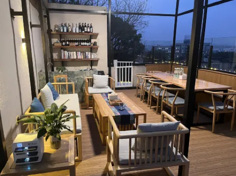 Changsha April 3 Mountain View Terrace Homestay (Yuelushan Hunan University) Отели рядом с достопримечательностью «Baihe Spring»